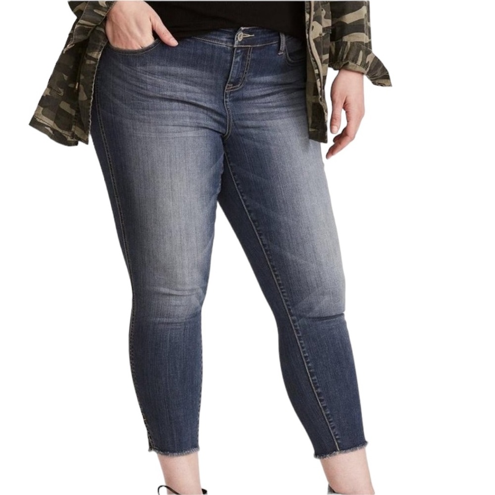 Torrid Womens 18 Premium Stretch High Rise Ultra Fray Hem Skinny Jeans BoxBI